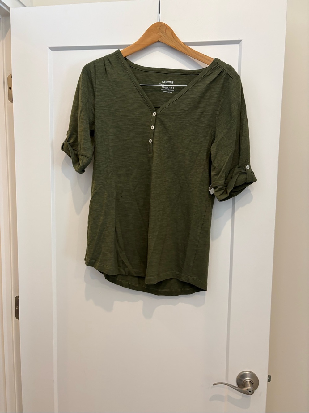 Chico's Olive Green V-Neck Button-Front Roll-Sleeve Top